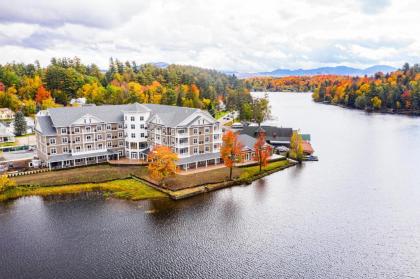 Saranac Waterfront Lodge - image 12