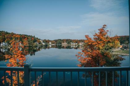 Saranac Waterfront Lodge - image 5