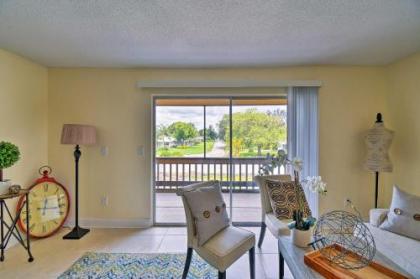 Updated Sienna Park Condo - 4 Miles to Siesta Key! - image 3