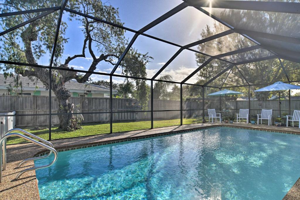 Charming Sarasota Studio with Pool Near Siesta Beach! - main image