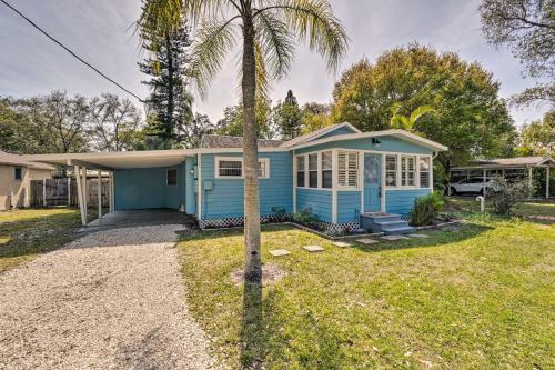 Quiet and Cozy Sarasota House with Yard Pet Friendly! - image 4