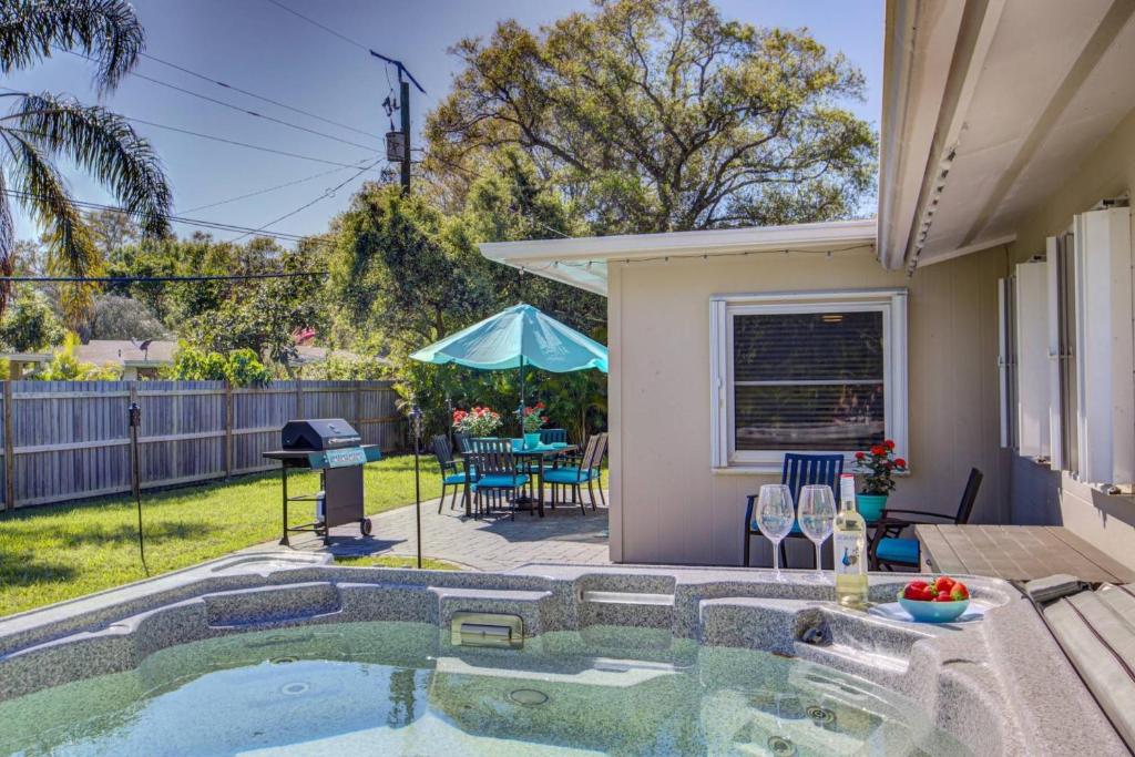 Arlington Park Beautifully Renovated Home - image 7