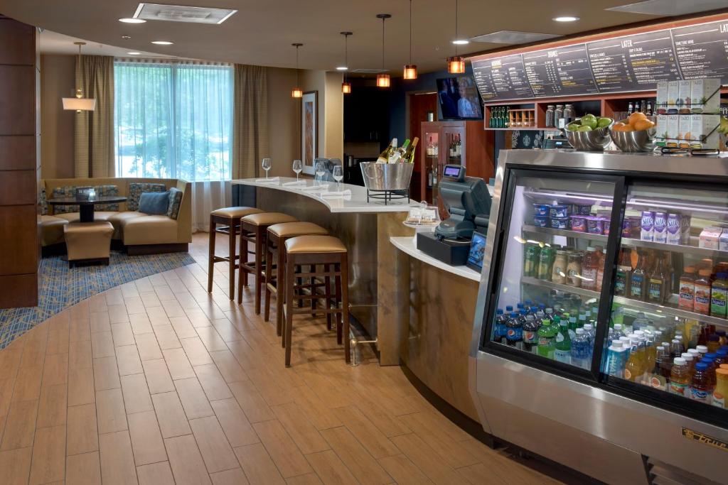 Courtyard by Marriott Saratoga Springs - image 3