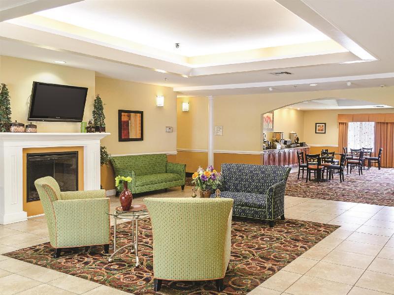 La Quinta Inn & Suites by Wyndham Mobile Satsuma / Saraland - main image