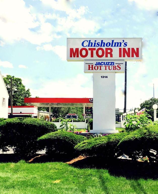 Chisholm's Motor Inn - main image