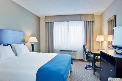 Holiday Inn Express Sault Ste Marie an IHG Hotel - image 10