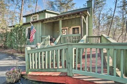 Outdoor Adventure - Charming Cabin with Hot Tub - image 1