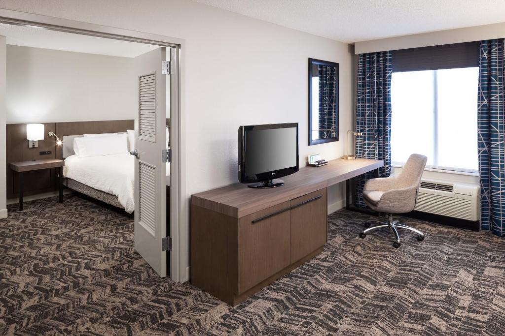 Hilton Garden Inn Savannah Airport - image 5