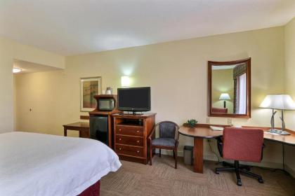 Hampton Inn & Suites Savannah - I-95 South - Gateway - image 3