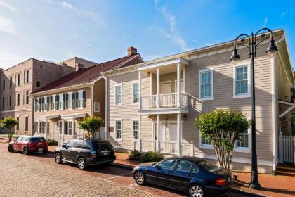 Residence Inn Savannah Downtown Historic District - image 5