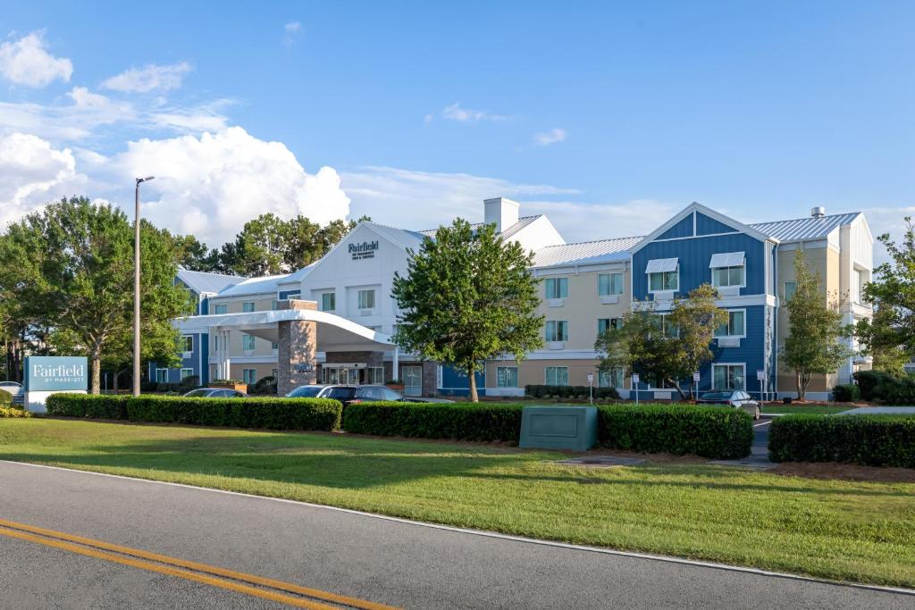 Fairfield Inn & Suites Savannah Airport - image 2