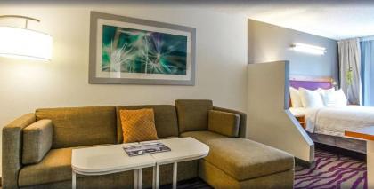 SpringHill Suites Savannah Midtown - image 3