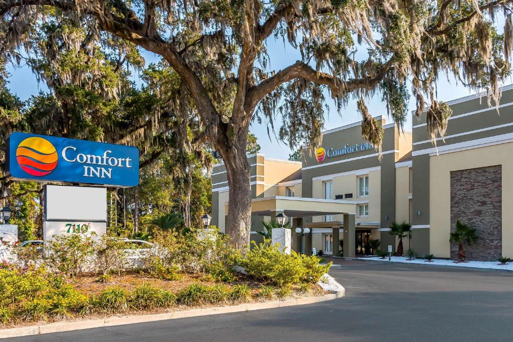 Comfort Inn Savannah - main image