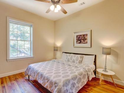 Heated Pool Access Flex Cancelation Perfectly Located for a Savannah Getaway - image 12