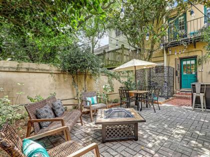 Designer Furnished on Jones St! Walk everywhere private parking heated pool access! - image 10