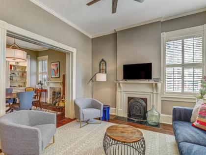 New Listing! Centrally Located in Historic Savannah Private Courtyard Heated Pool Access - image 4