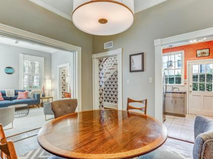 New Listing! Centrally Located in Historic Savannah Private Courtyard Heated Pool Access - image 8