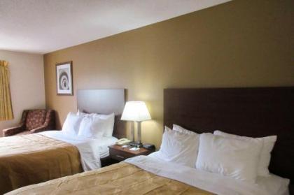 Quality Inn - image 11