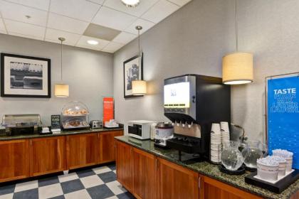 Hampton Inn Sayre - image 14