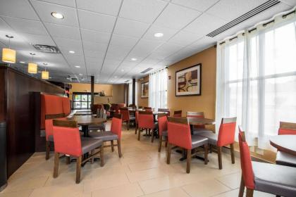 Comfort Inn & Suites Sayre - image 2