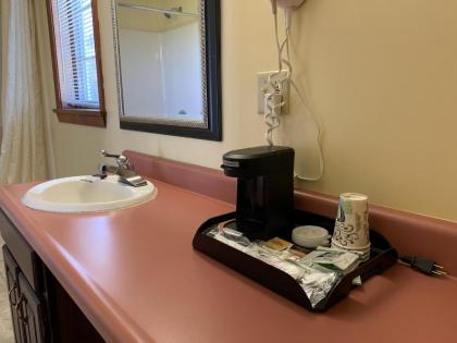 Americas Best Value Inn Scarborough Portland - image 13