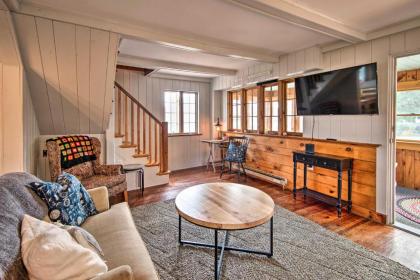 Charming Pine Point Cottage - 2 Blocks to Ocean! - image 14