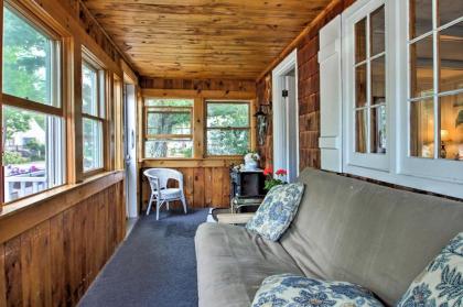 Charming Pine Point Cottage - 2 Blocks to Ocean! - image 3