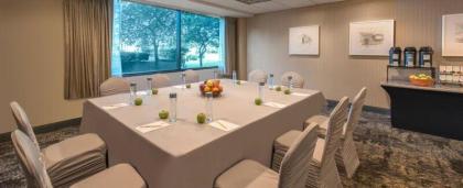 DoubleTree by Hilton Chicago/Schaumburg - image 10