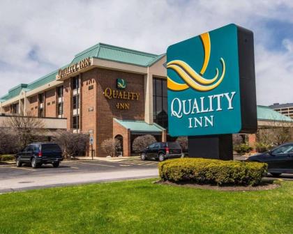 Quality Inn Schaumburg - Chicago - image 1