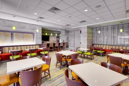 Fairfield Inn & Suites by Marriott Chicago Schaumburg - image 13