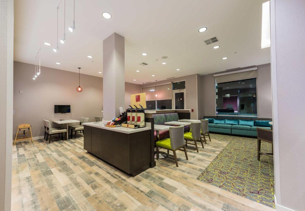 TownePlace Suites by Marriott Chicago Schaumburg - image 3