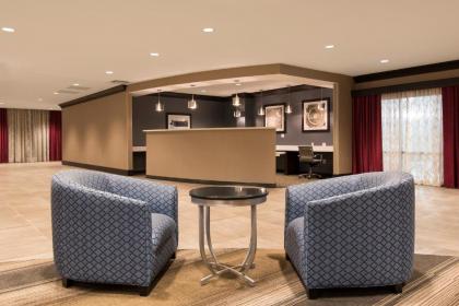 DoubleTree by Hilton Schenectady - image 14