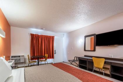 Motel 6-Schenectady NY - image 10