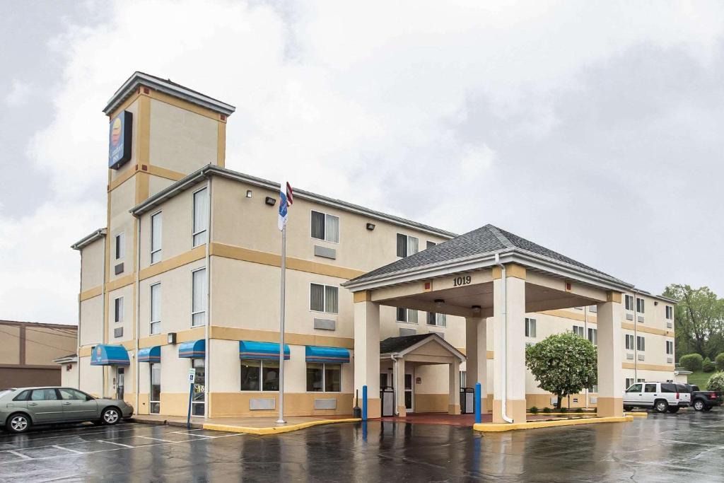 Comfort Inn Schererville - main image