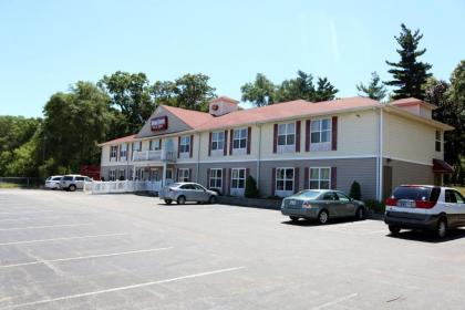 Hometown Inn & Suites - image 4