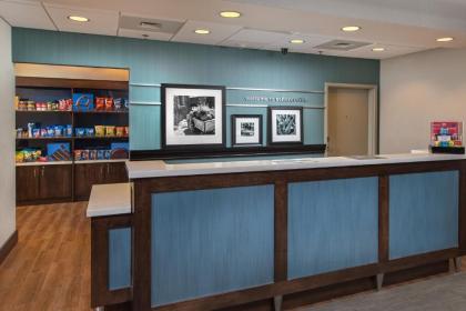 Hampton Inn & Suites Schererville - image 15