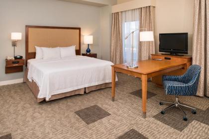 Hampton Inn and Suites Schertz - image 15