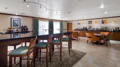 Best Western Plus Atrium Inn - image 9