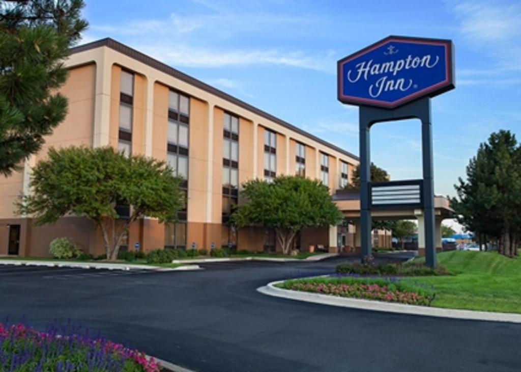 Hampton Inn Chicago-O'Hare International Airport - main image