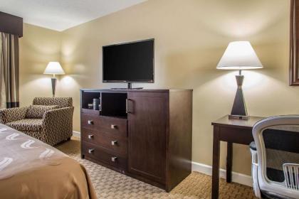 Quality Inn O'Hare Airport - image 9