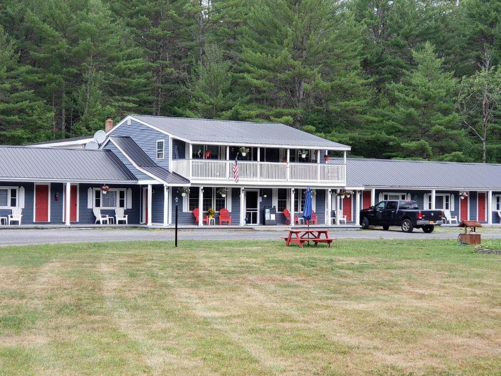 Blue Ridge Motel - main image