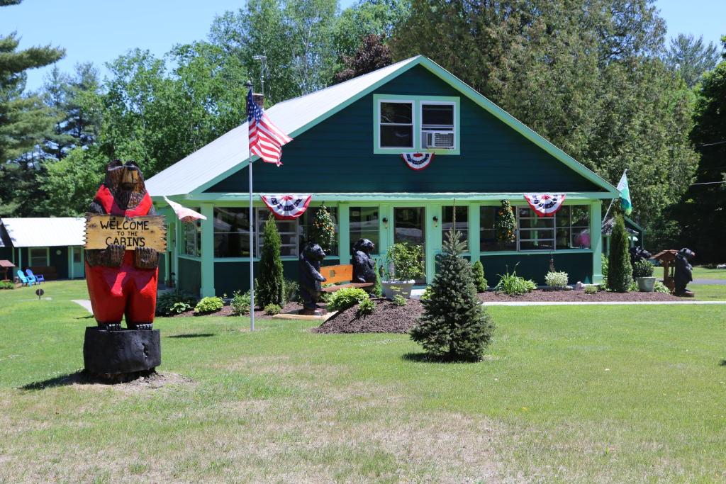 Rowe's Adirondack Cabins of Schroon Lake - image 5