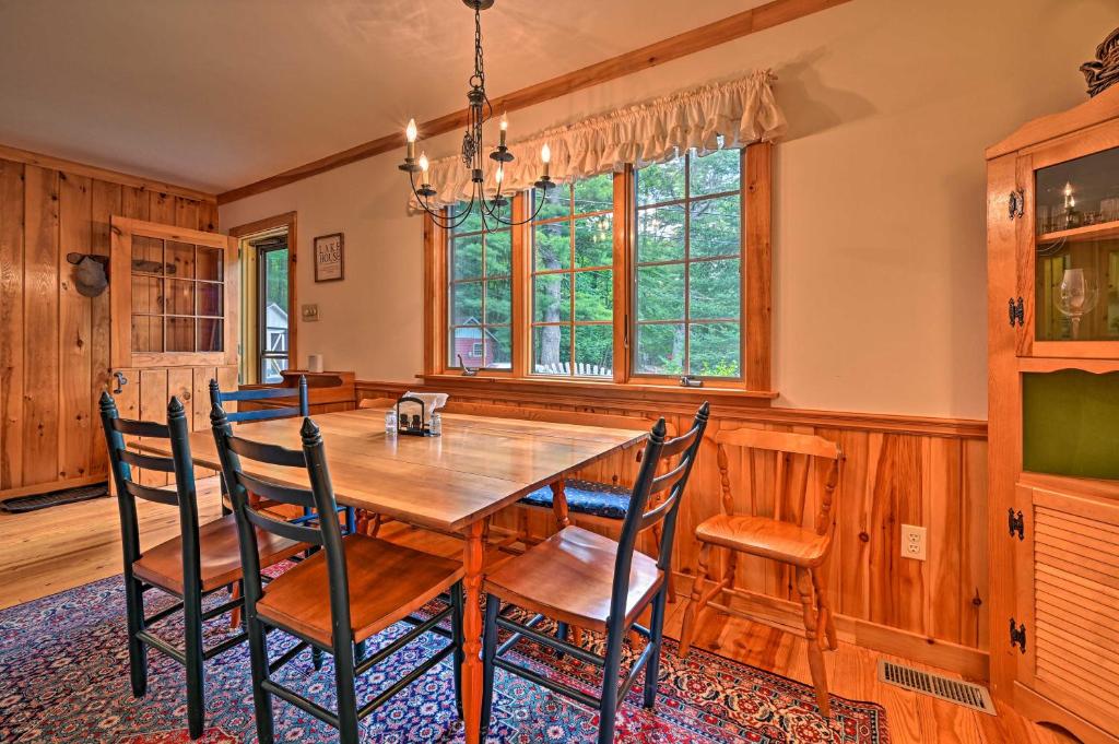 Cozy ADK Cabin with Porch Walk to Schroon Lake! - image 7