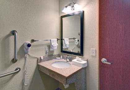 Cobblestone Inn & Suites - Schuyler - image 4