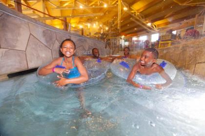 Great Wolf Lodge Poconos - image 11