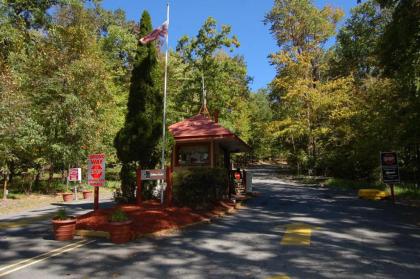 Scotrun Camping Resort Deluxe Park model 4 Scotrun Pennsylvania