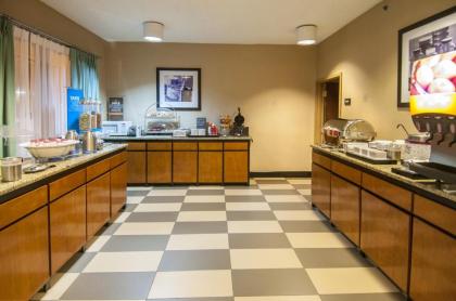 Hampton Inn Lafayette Louisiana - image 5