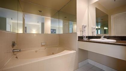 Best Western Plus Inn Scotts Valley - image 9