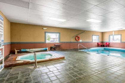 Quality Inn Scottsbluff - image 10