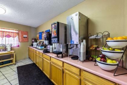 Quality Inn Scottsbluff - image 4